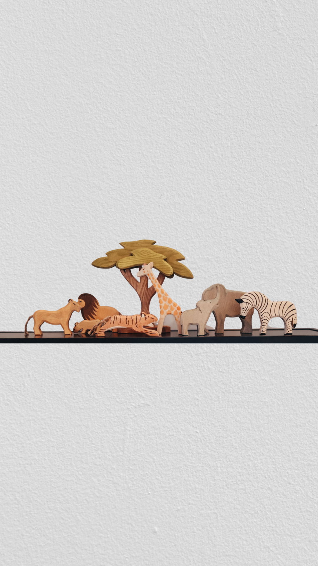 Wooden Safari Animal Decor & Play