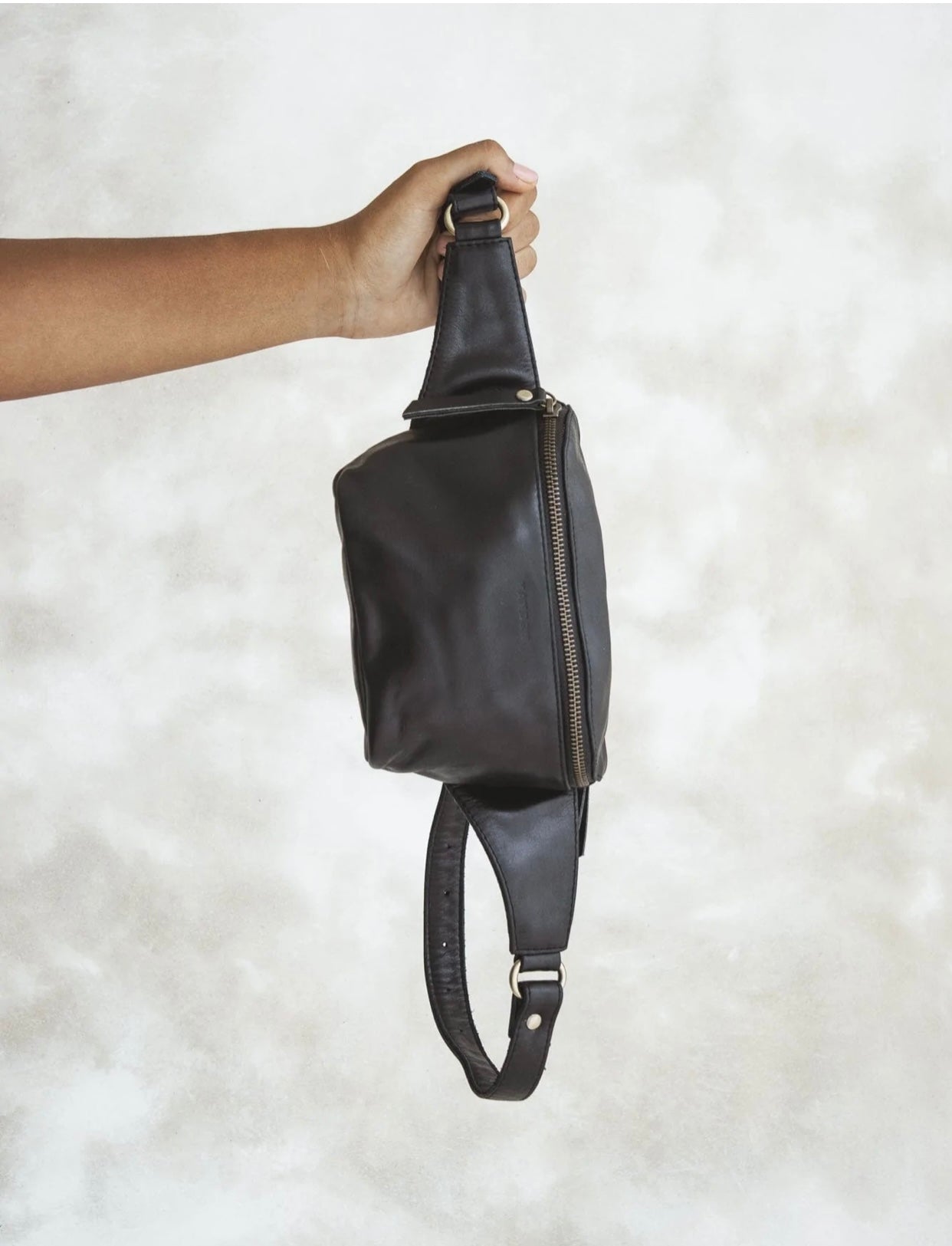 MANDRN  The Remy- Black Leather Fanny Pack