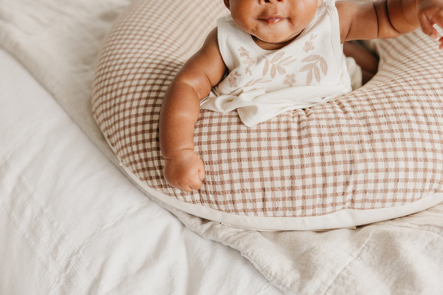 Uppi Nursing Pillow w/ Teddy Graham Cover