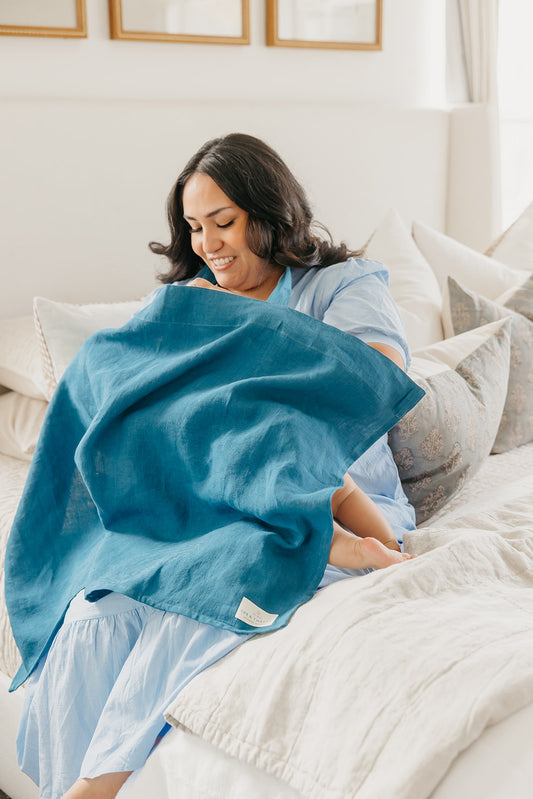 Linen Nursing Cover Luxe in Soothing Sea Blue